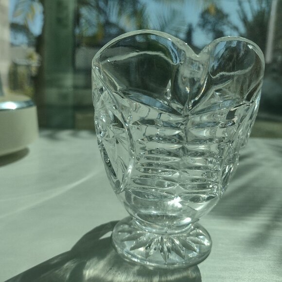 Vintage Interlux crystal, or lead crystal creamer cup - Picture 5 of 7